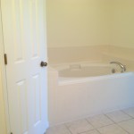 1701 ne 4th ave bath2