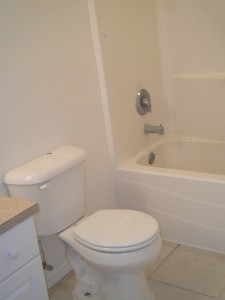 2002 Ne 7th Ave Bath 2
